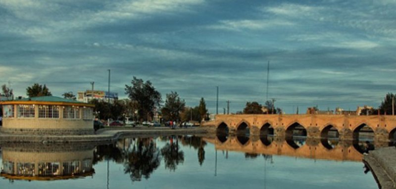 پل تاریخی هفت چشمه (داش کسن)