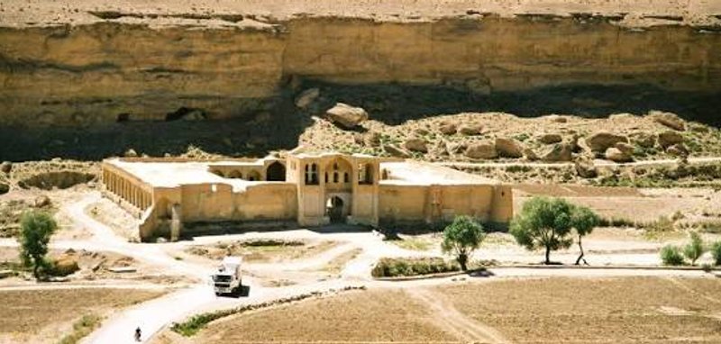 کاروانسرای ایزدخواست