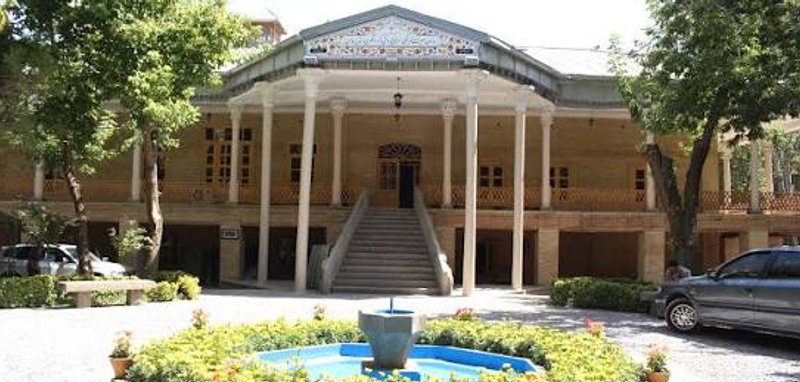 عمارت باغ نظری