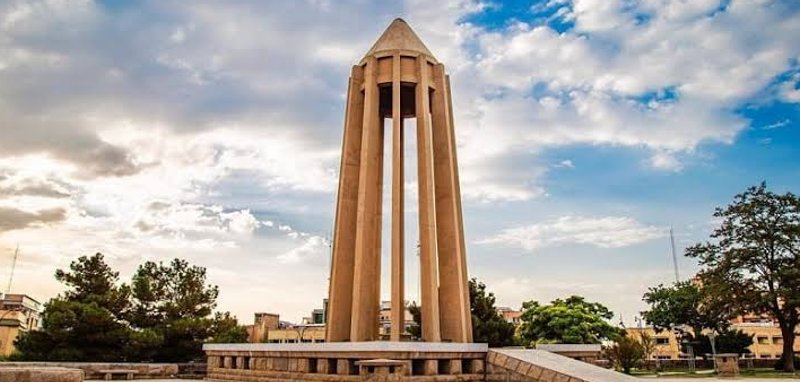 آرامگاه بوعلی سینا
