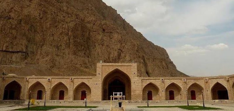 کاروانسرای قصرشیرین