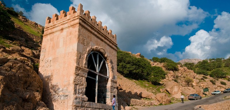 طاق گرا (پاتاق)