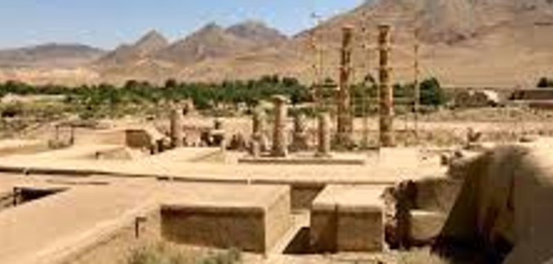 برج آرامگاهی خورهه