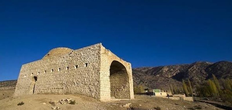 بنای سنگی اسپاخو