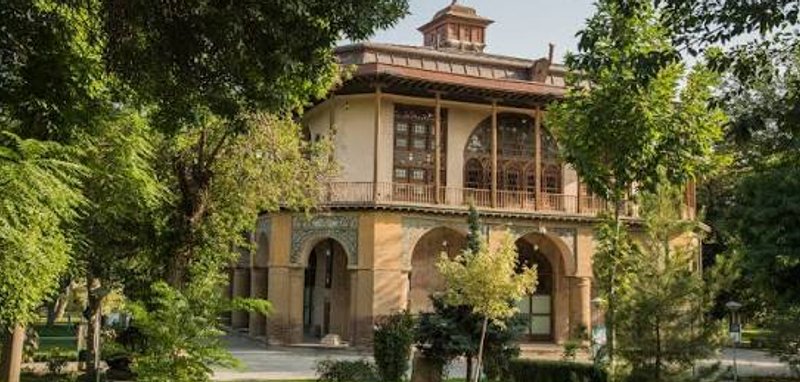 کاخ موزه چهلستون (کلاهفرنگی)