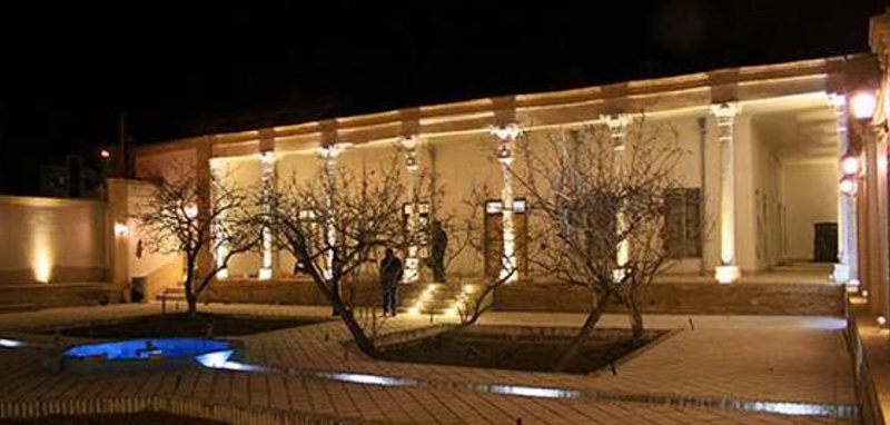 عمارت و باغ امیر (باغ موزه امیر)