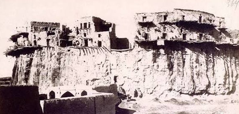 قلعه لاسگرد (بلاش‌گرد یا لشگرد)