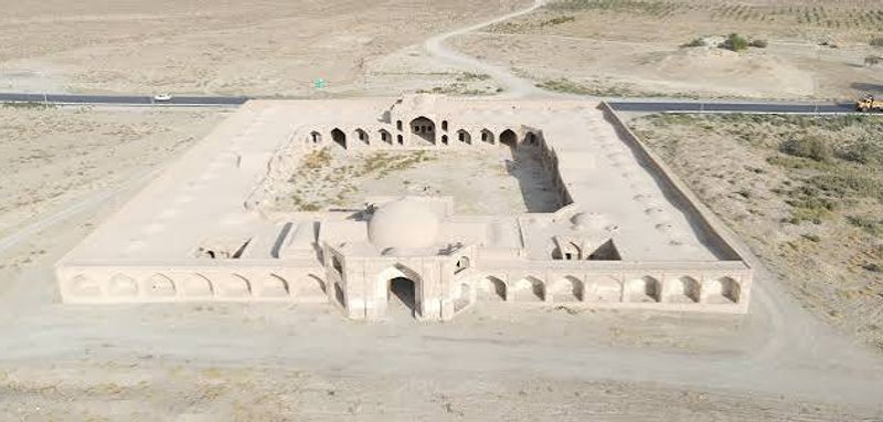 کاروانسرای آهوان (سنگی)