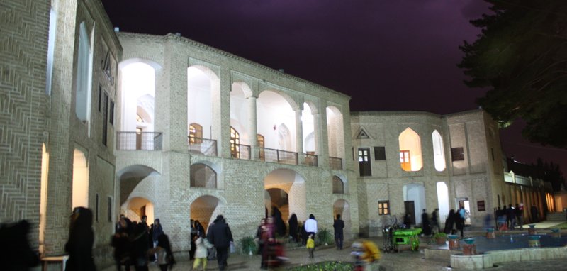باغ اکبریه
