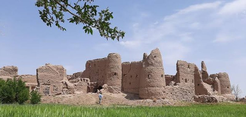 قلعههای بسیران و بیدسگان