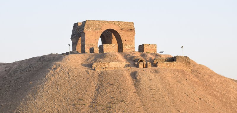 طاق کسری صغری (تپه میل / آتشکده ری)